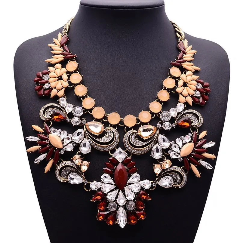 Allure Necklace Iliana Burgundy