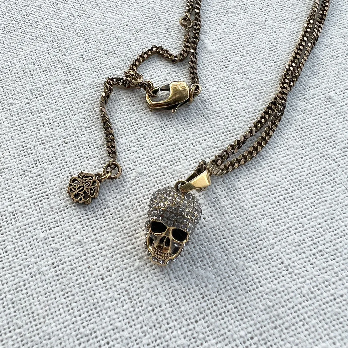 AMQ Pave Big Skull Necklace Gold