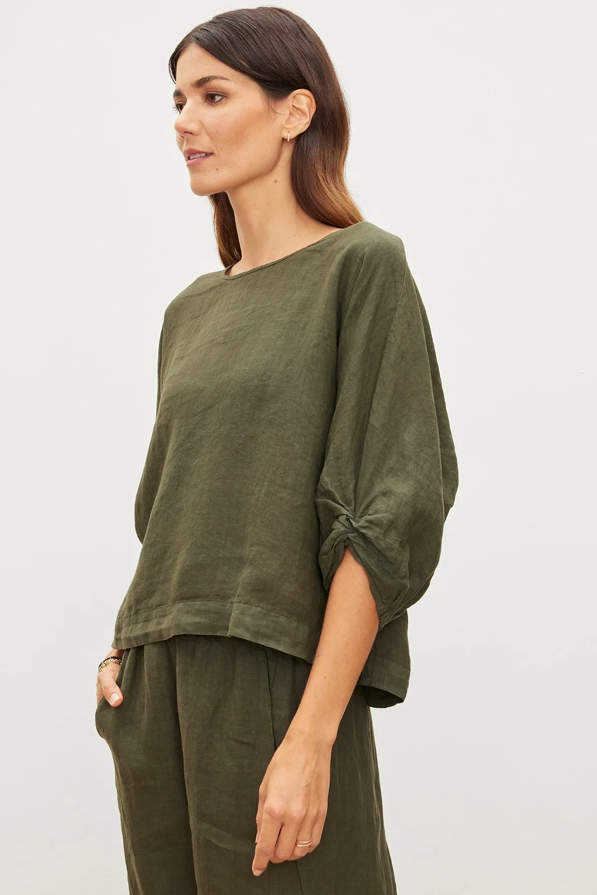 CASS LINEN CREW NECK TOP